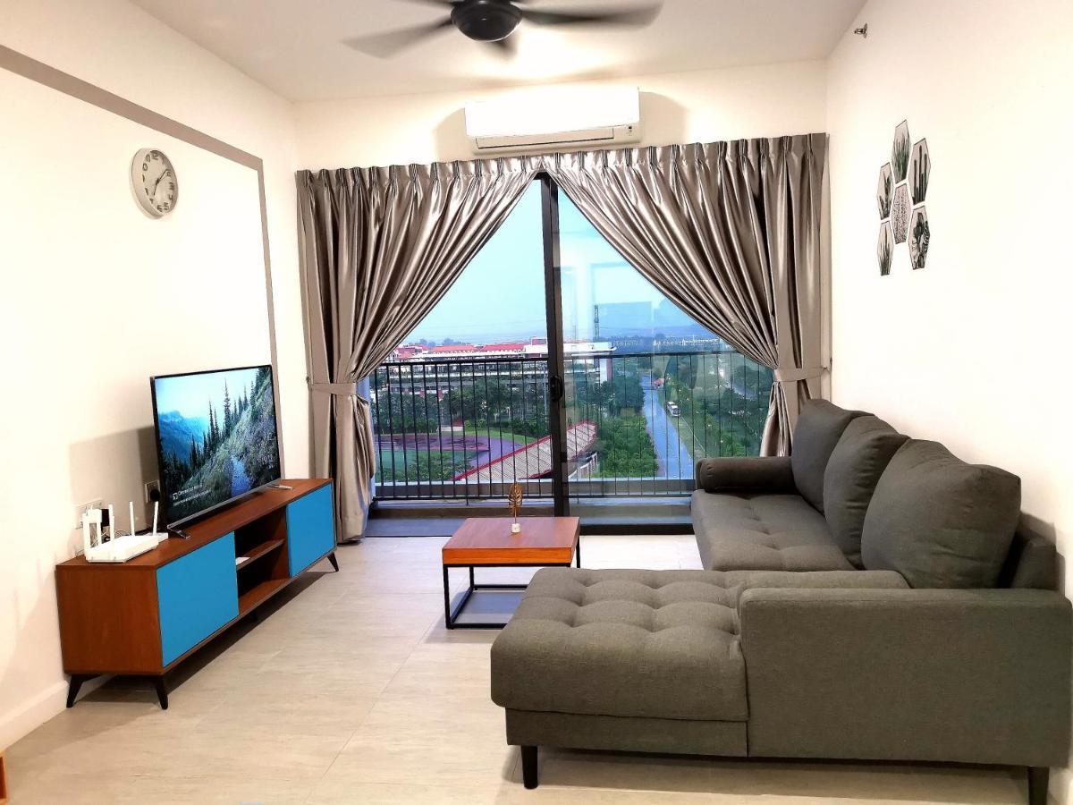 Bell Family Suite @Sepang Kota Warisan Klia Экстерьер фото